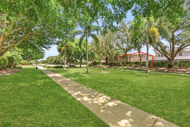10796 Crescendo Circle, Boca Raton, FL 33498