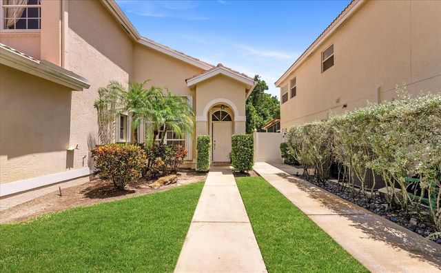 10796 Crescendo Circle, Boca Raton, FL 33498