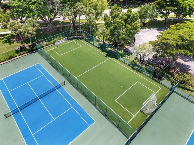 10796 Crescendo Circle, Boca Raton, FL 33498