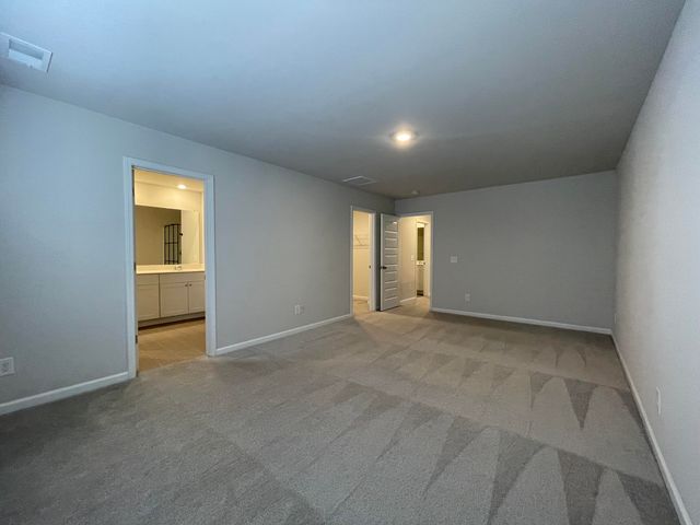 8040 Reagan Way, North Charleston, SC 29418