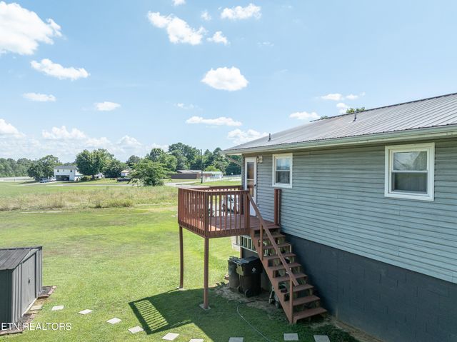 200 Sequoyah Drive, Madisonville, TN 37354