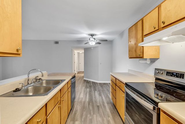 1356 Glenns Bay Rd Apt 204I, Myrtle Beach, SC 29575