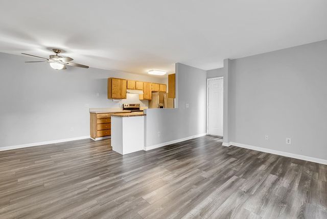 1356 Glenns Bay Rd Apt 204I, Myrtle Beach, SC 29575