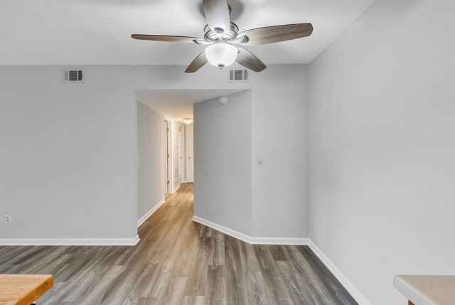 1356 Glenns Bay Rd Apt 204I, Myrtle Beach, SC 29575