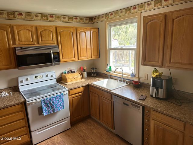34 Franklin Street, Gloversville, NY 12078