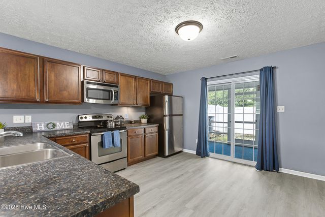119 Glen Cannon Drive, Jacksonville, NC 28546