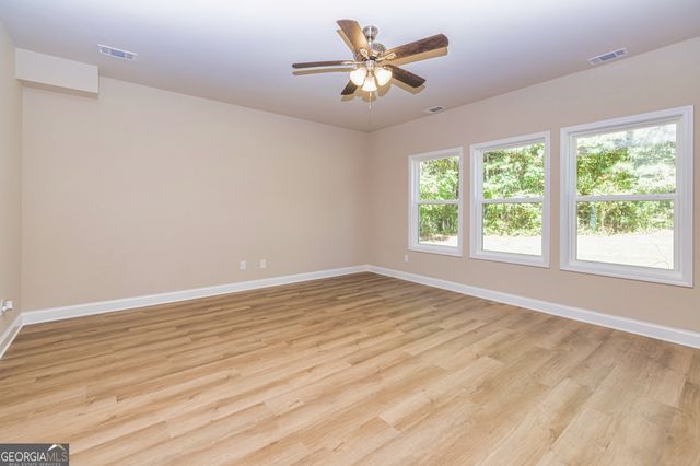 105 Hunts Mill Circle, Griffin, GA 30224