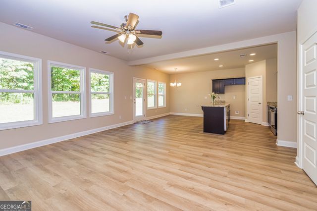 105 Hunts Mill Circle, Griffin, GA 30224