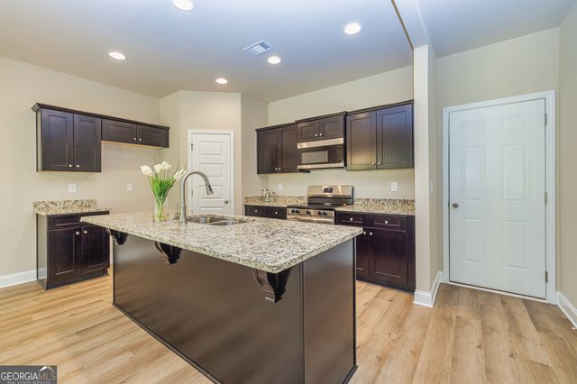 105 Hunts Mill Circle, Griffin, GA 30224