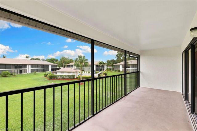 236 Pebble Beach CIR A202, Naples, FL 34113