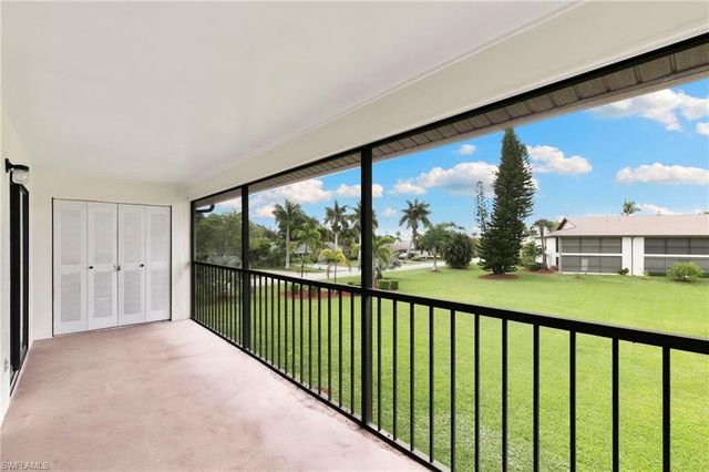 236 Pebble Beach CIR A202, Naples, FL 34113