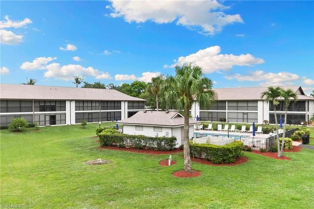 236 Pebble Beach CIR A202, Naples, FL 34113