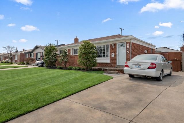 5845 Plainfield Street, Dearborn Heights, MI 48127
