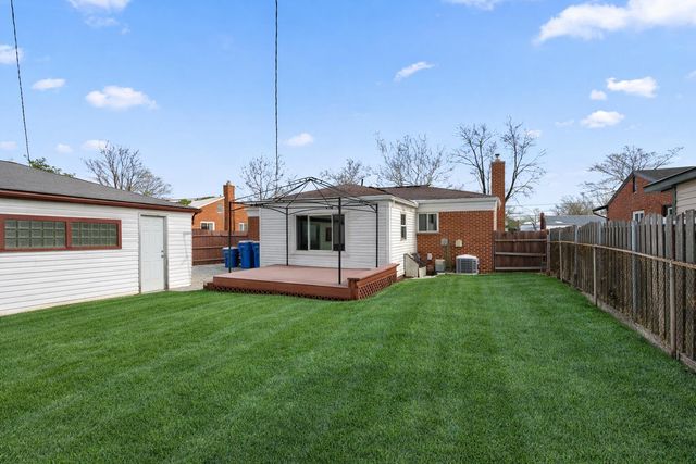 5845 Plainfield Street, Dearborn Heights, MI 48127