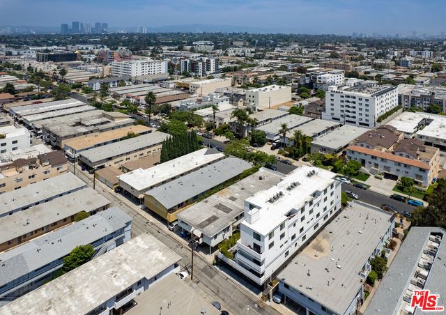 3667 Mentone Avenue, Los Angeles, CA 90034