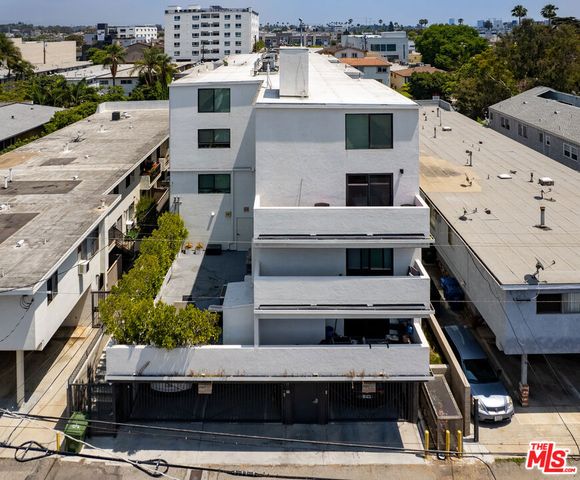 3667 Mentone Avenue, Los Angeles, CA 90034