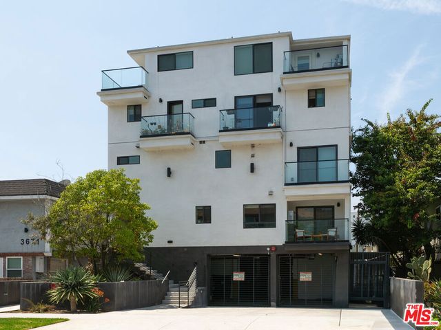 3667 Mentone Avenue, Los Angeles, CA 90034