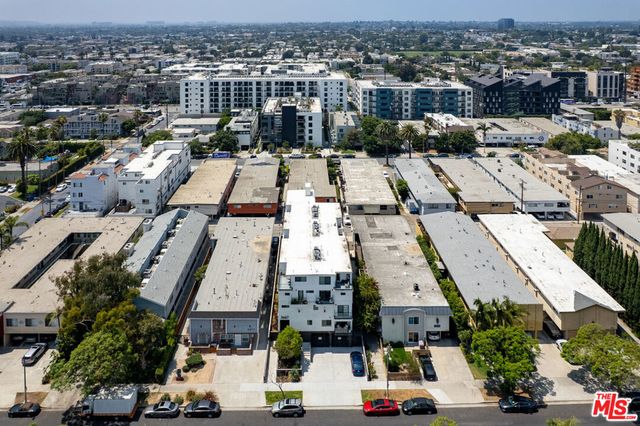 3667 Mentone Avenue, Los Angeles, CA 90034