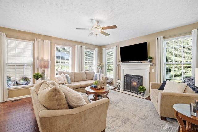 9632 Olde Georgetown Way, Centerville, OH 45458
