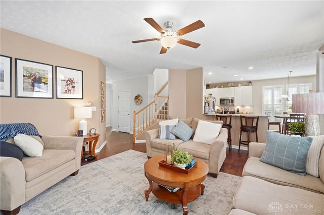 9632 Olde Georgetown Way, Centerville, OH 45458