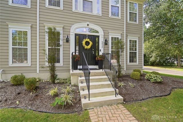 9632 Olde Georgetown Way, Centerville, OH 45458