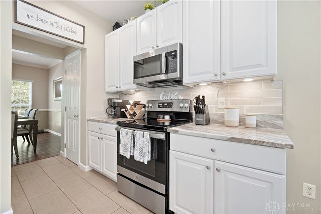 9632 Olde Georgetown Way, Centerville, OH 45458