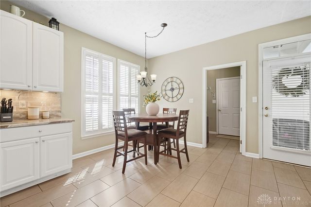 9632 Olde Georgetown Way, Centerville, OH 45458