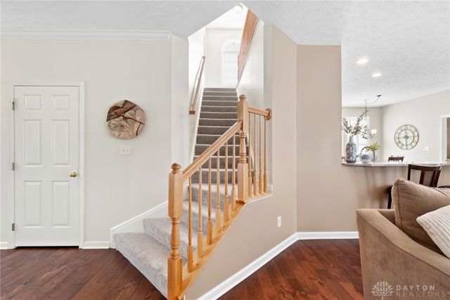 9632 Olde Georgetown Way, Centerville, OH 45458