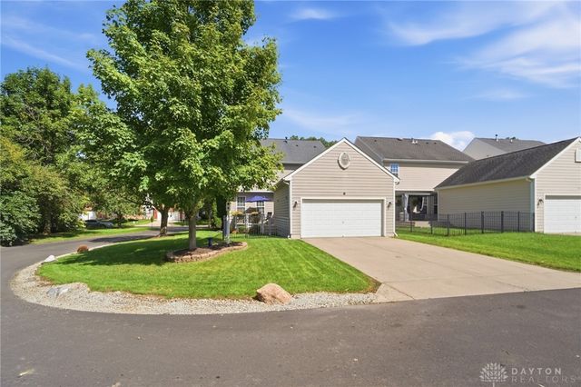 9632 Olde Georgetown Way, Centerville, OH 45458