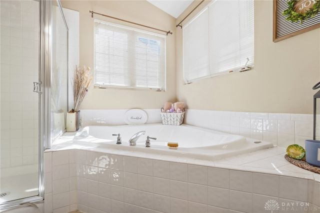 9632 Olde Georgetown Way, Centerville, OH 45458