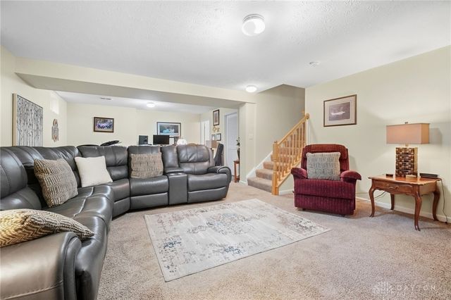 9632 Olde Georgetown Way, Centerville, OH 45458