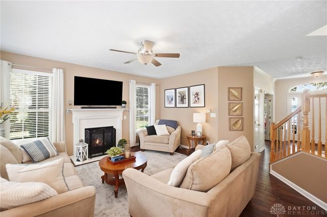 9632 Olde Georgetown Way, Centerville, OH 45458