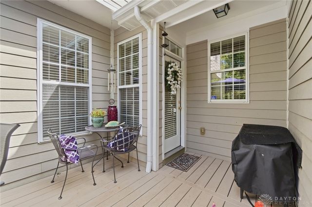 9632 Olde Georgetown Way, Centerville, OH 45458