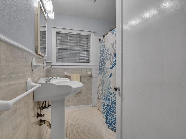 1729 Hawthorne Street, La Marque, TX 77568