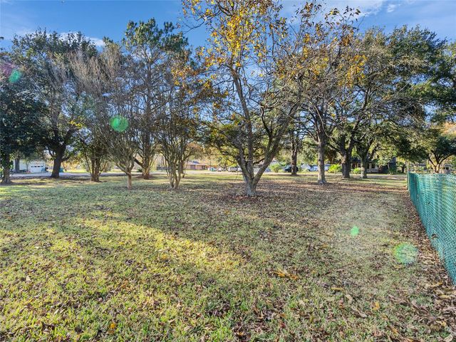 1729 Hawthorne Street, La Marque, TX 77568