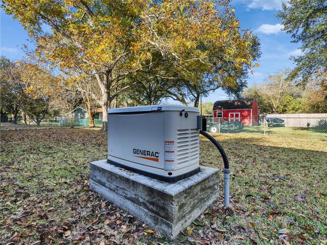 1729 Hawthorne Street, La Marque, TX 77568