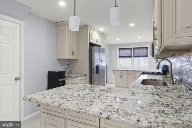 7270 GITHENS AVE, Pennsauken, NJ 08109