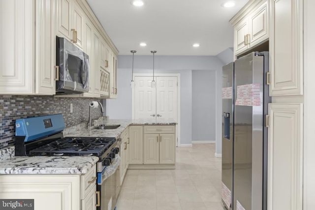 7270 GITHENS AVE, Pennsauken, NJ 08109