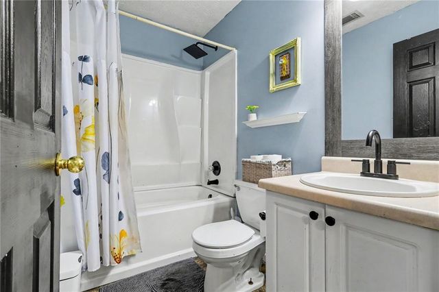 409 Bear Cub Path, Social Circle, GA 30025