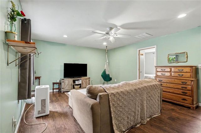 409 Bear Cub Path, Social Circle, GA 30025