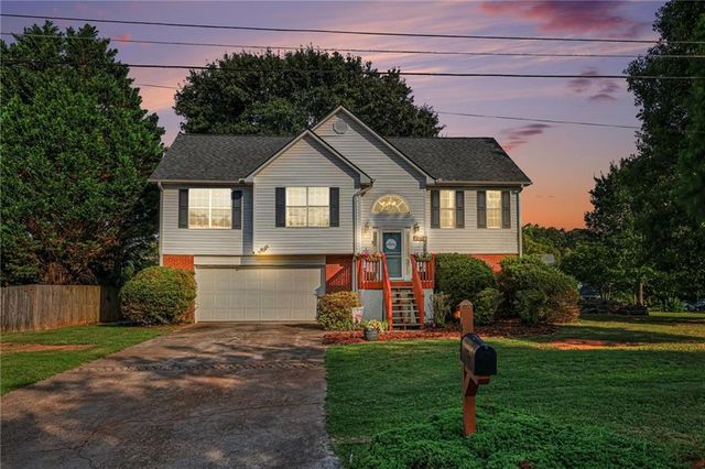 409 Bear Cub Path, Social Circle, GA 30025