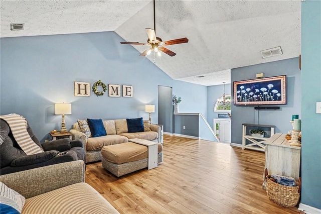 409 Bear Cub Path, Social Circle, GA 30025