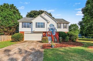 409 Bear Cub Path, Social Circle, GA 30025