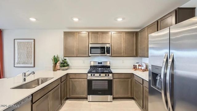 4545 E AMETHYST Lane, San Tan Valley, AZ 85143