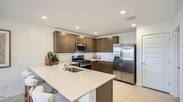 4545 E AMETHYST Lane, San Tan Valley, AZ 85143