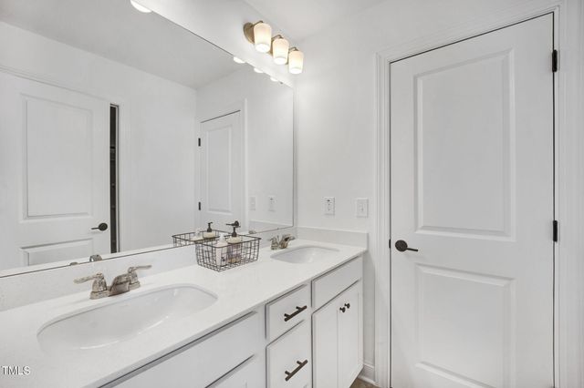 604 Salmonberry Drive, Holly Springs, NC 27540