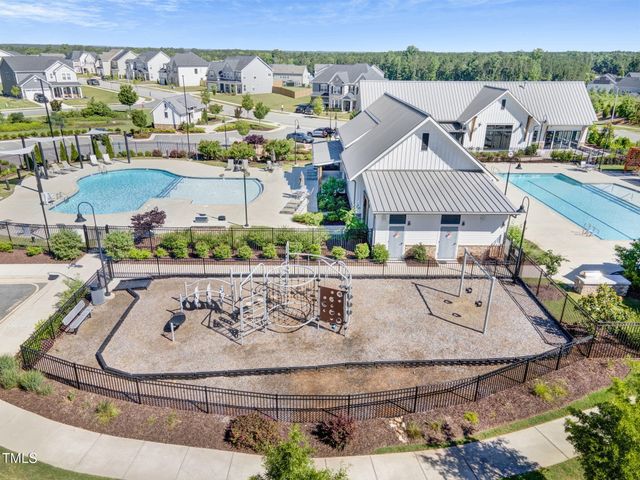 604 Salmonberry Drive, Holly Springs, NC 27540