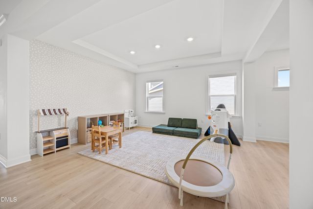 604 Salmonberry Drive, Holly Springs, NC 27540