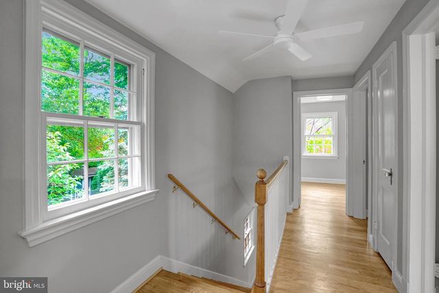 1032 N MONTANA ST, Arlington, VA 22205