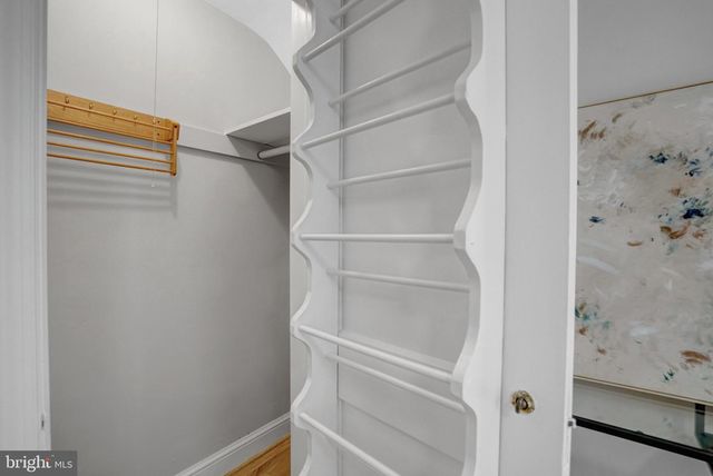1032 N MONTANA ST, Arlington, VA 22205